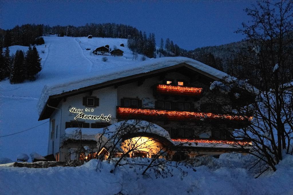 Hotel Mooserhof Sexten Esterno foto