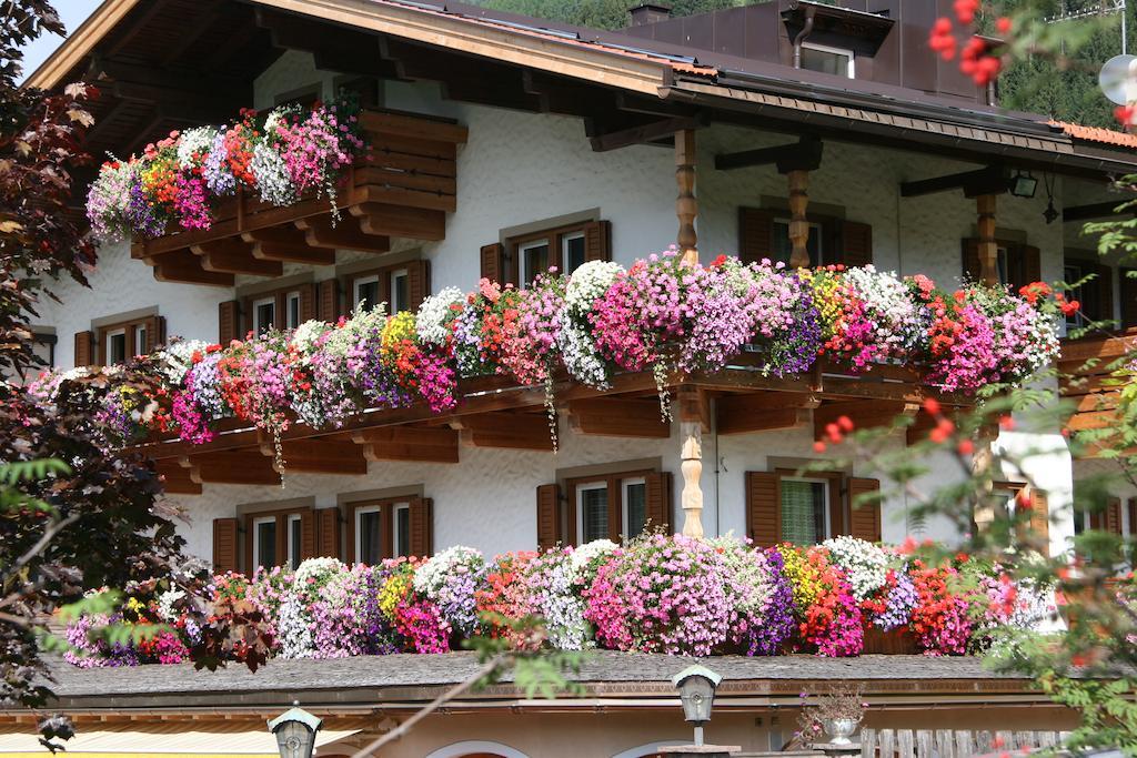 Hotel Mooserhof Sexten Esterno foto
